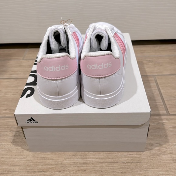 Adidas Kids Grand Court 2.0 Shoes (Size: 7) - Picture 4 of 4